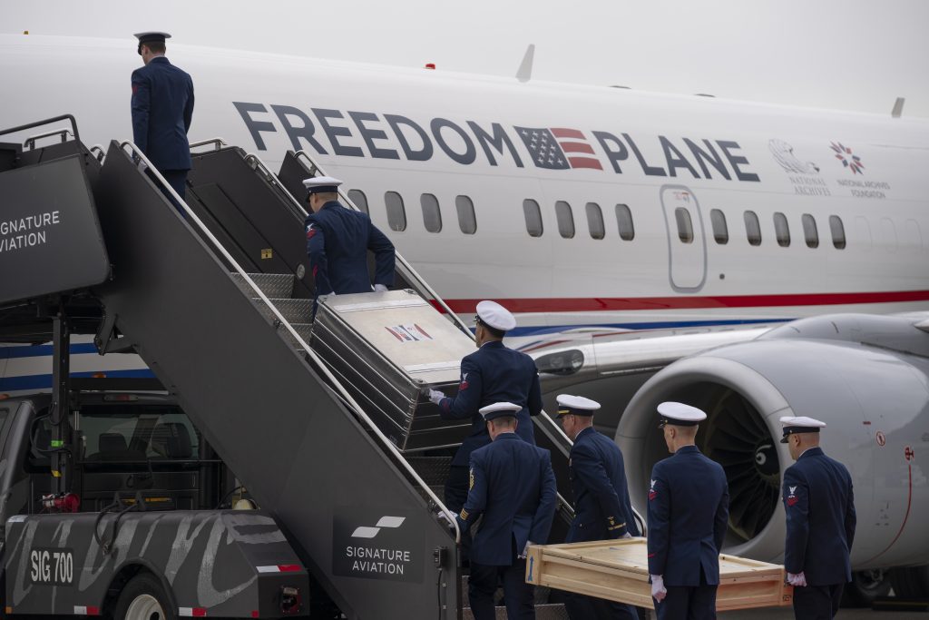 Freedom Plane brings founding-era documents to MOHAI during Seafair season.